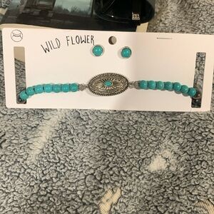 Turquoise/ Navajo Bead Necklace w/ matching earrings